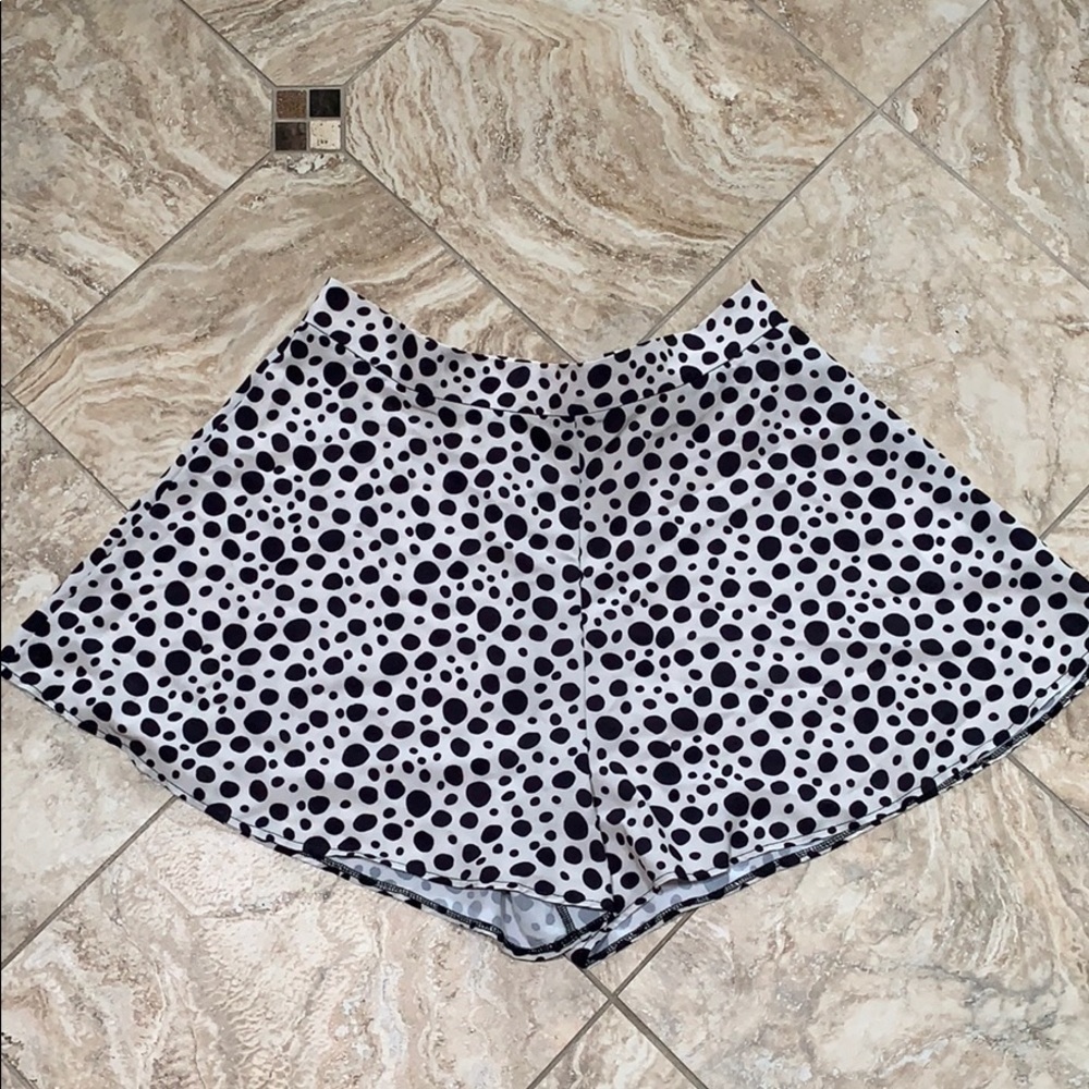 Tobi Flowy Shorts